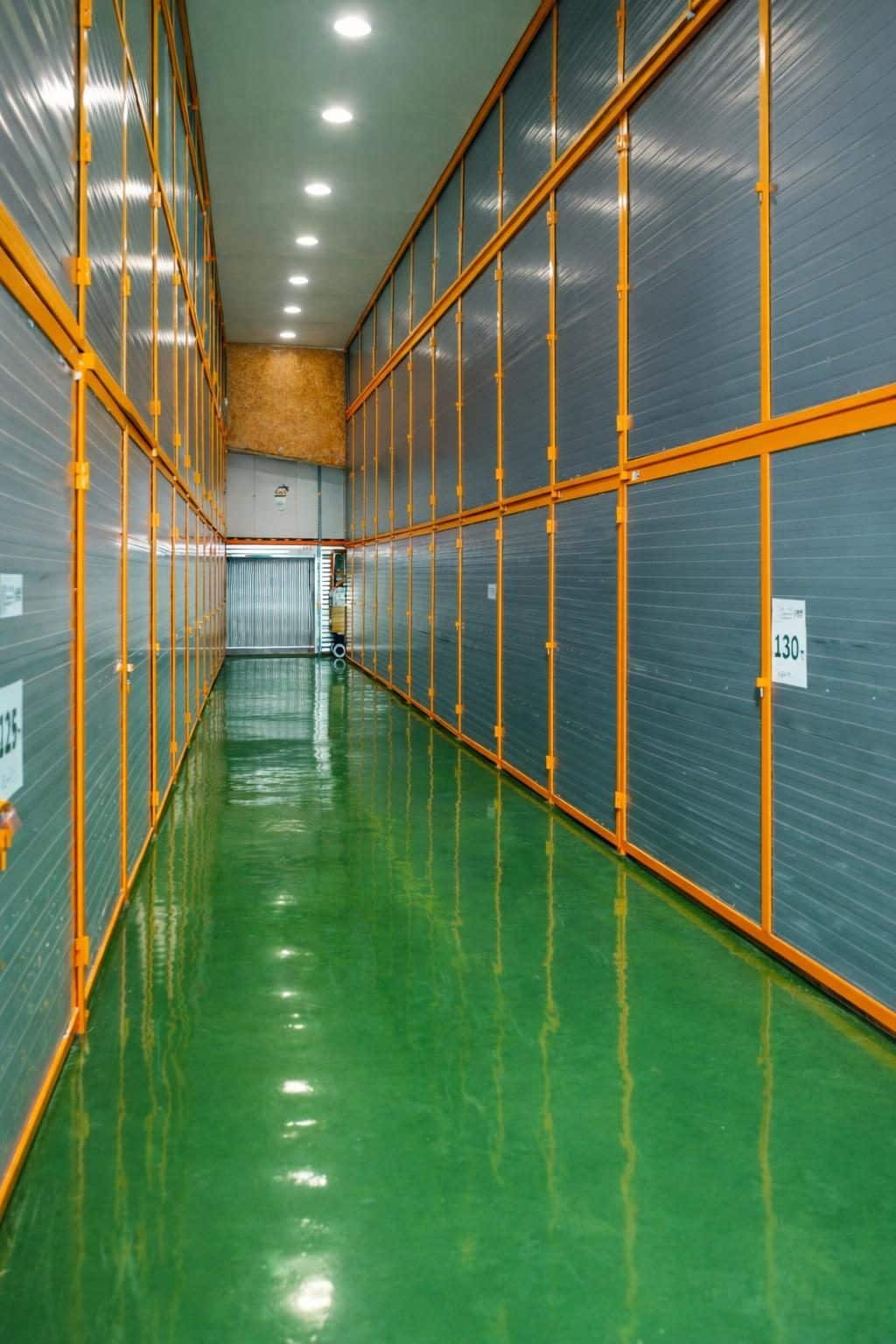 Green Storage Kibbutz Yakum branch